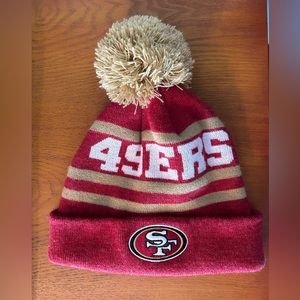 NWOT NFL San Francisco 49ers Knit Hat With Pom